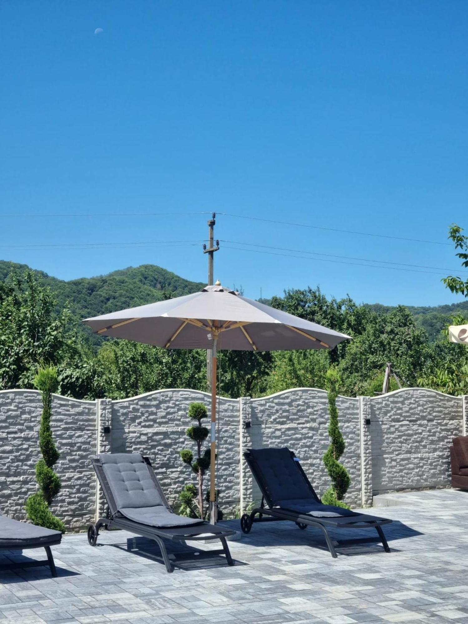 Cataleya House Hotel Oesti-Paminteni Exterior photo